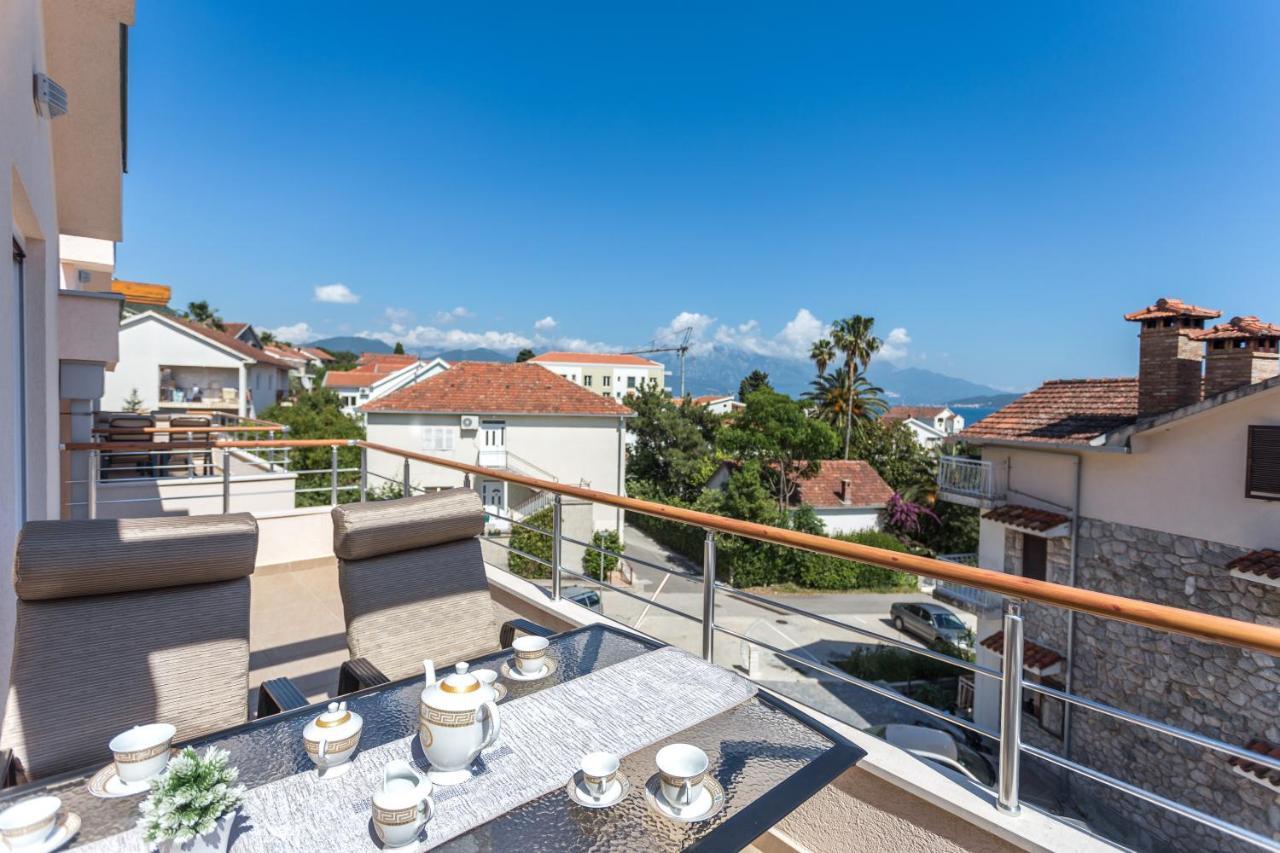 Apartments Rivijera Herceg Novi Exterior foto